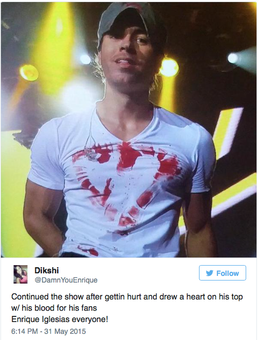 Enrique Iglesias sangrando en concierto
