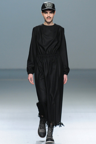 carlos_d__ez___pasarela_496860760_320x480