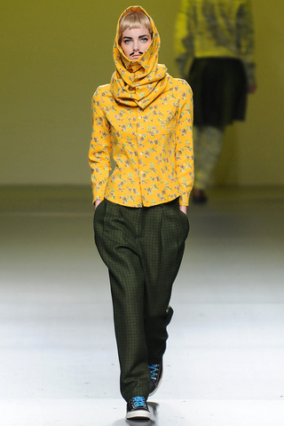 carlos_d__ez___pasarela_710930531_320x480