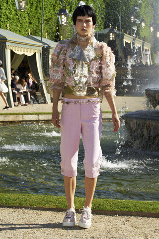 chanel_pasarela_294670802_320x480