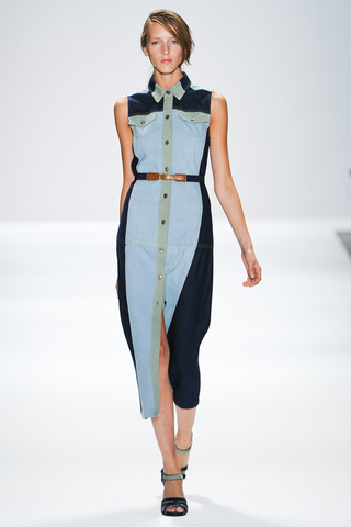 charlotte_ronson___pasarela_369904943_320x480