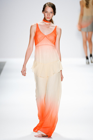 charlotte_ronson___pasarela_921213998_320x480