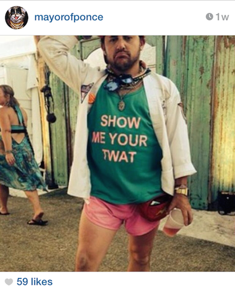 Chicos posando como chicas en Instagram