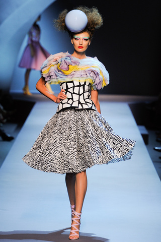 christian_dior___pasarela_458311097_320x480