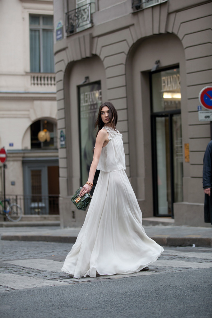 chloe-resort-2012-runway-31_143544985553