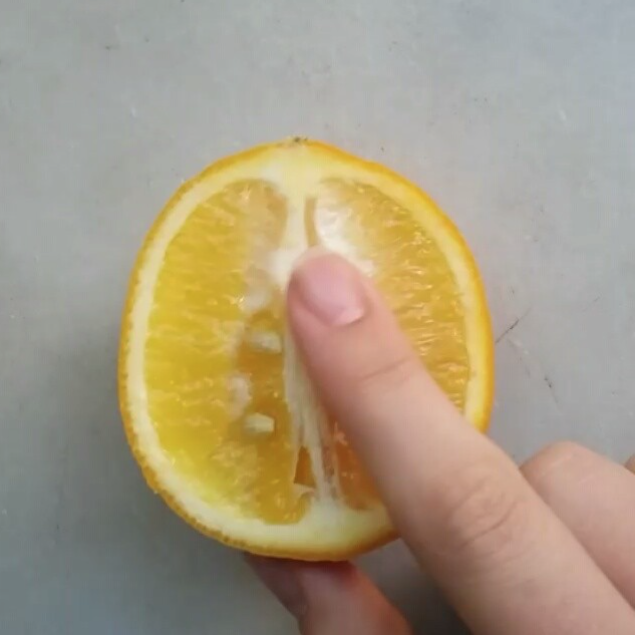 Educación sexual con fruta de Stephanie Sarley