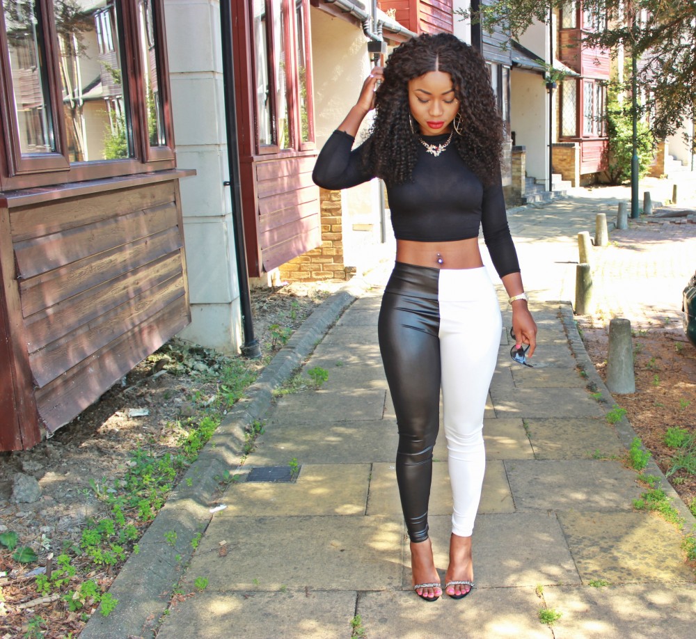 mujeres con crop tops