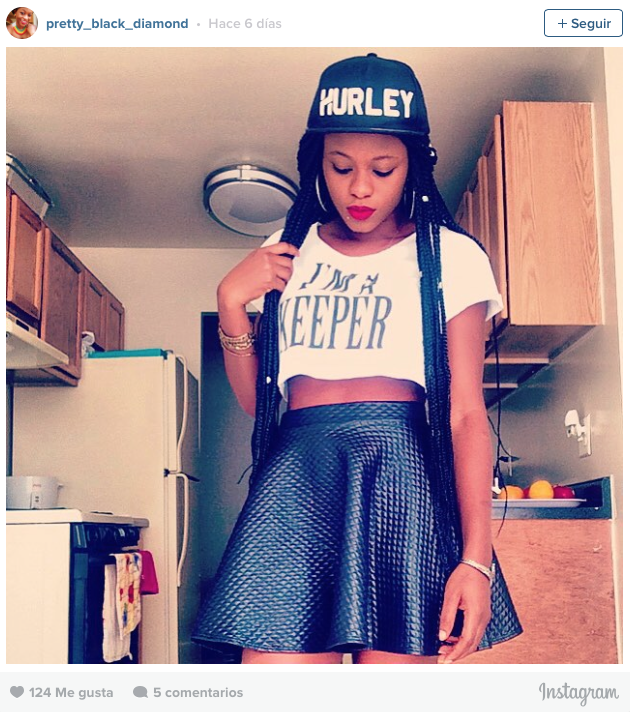 mujeres con crop tops