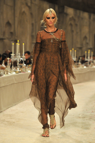 chanel___pasarela_104087350_320x480