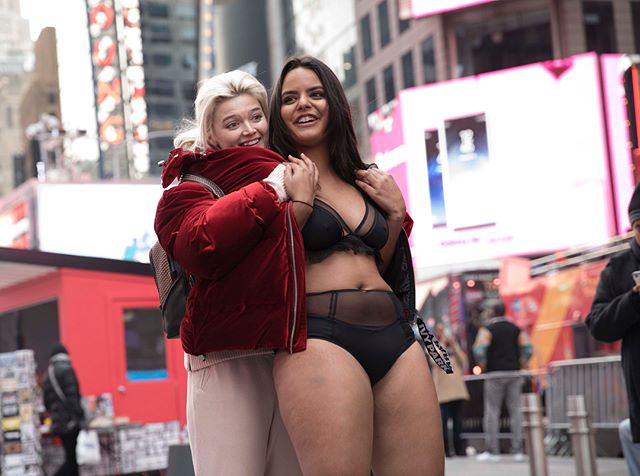 Desfile protesta contra Victoria's Secret 