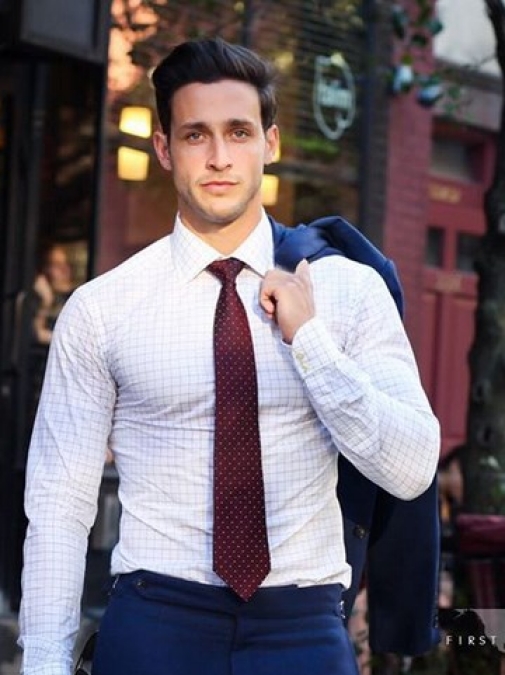 Doctor Mike, el médico guapo de Instagram