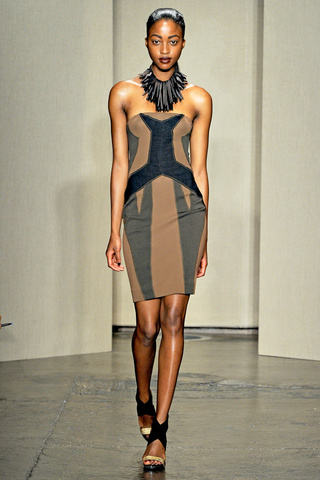 donna_karan_collection___pasarela_272497358_320x480