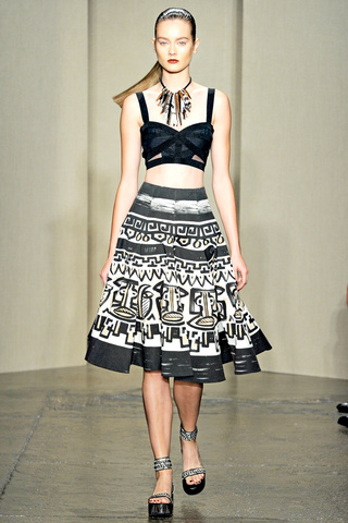 donna_karan_collection___pasarela_643187486_320x480