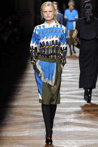 dries_van_noten___pasarela_109428262_320x480
