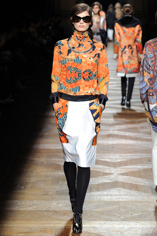 dries_van_noten___pasarela_296802045_320x480