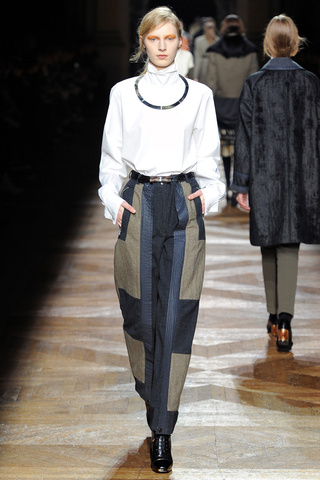 dries_van_noten___pasarela_448854608_320x480