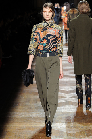 dries_van_noten___pasarela_68231895_320x480