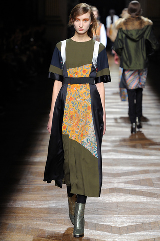 dries_van_noten___pasarela_976083143_320x480