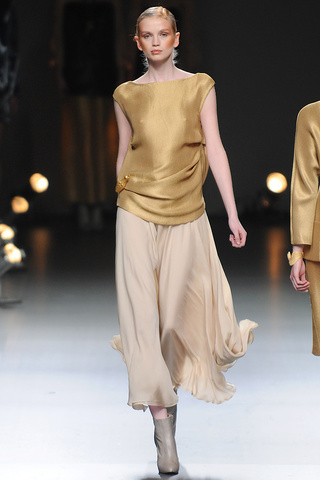 juan_duyos___pasarela_290839125_320x480