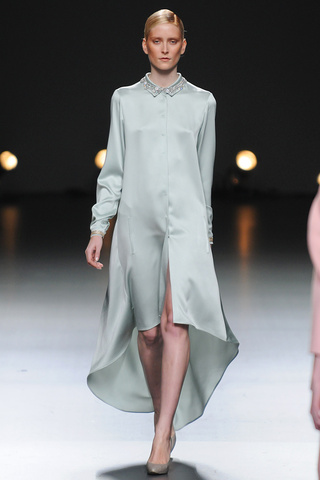 juan_duyos___pasarela_382602560_320x480