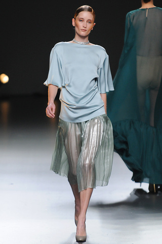 juan_duyos___pasarela_457018156_320x480