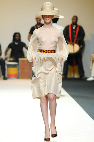 duyos___pasarela_144597081_320x480