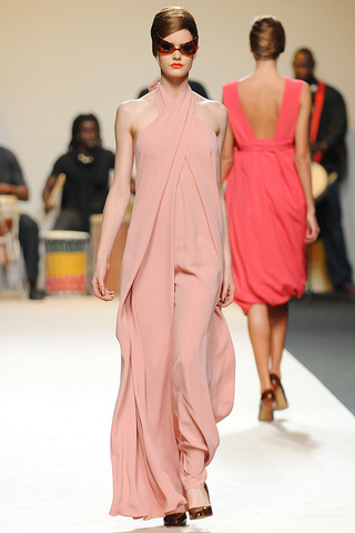 duyos___pasarela_181796937_320x480