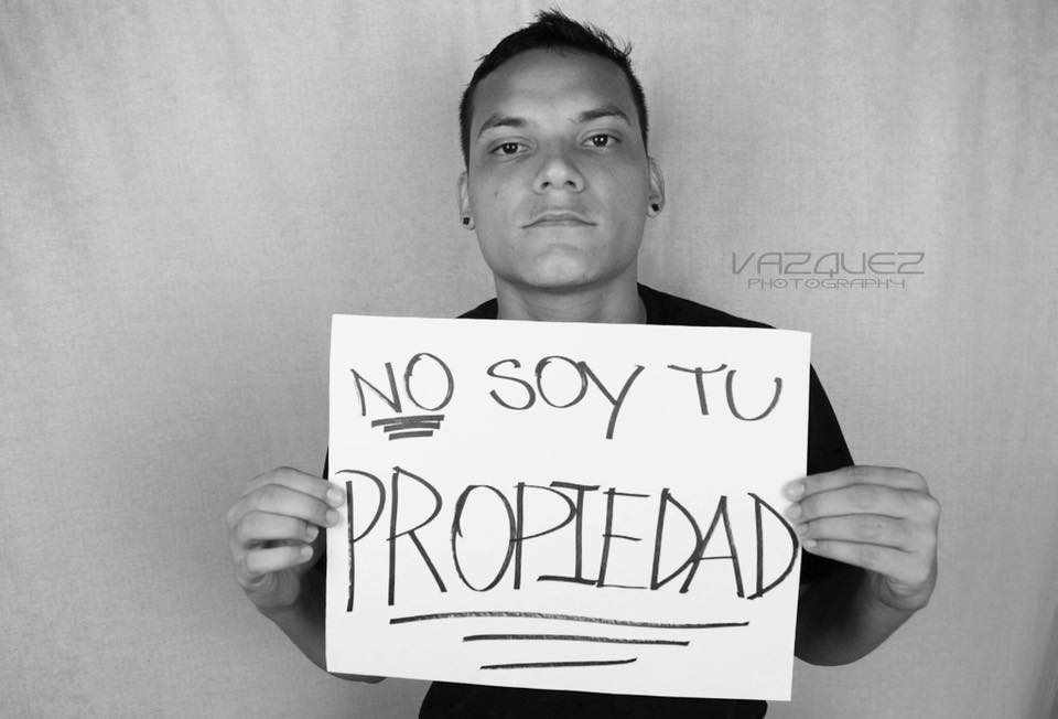 Campaña hombre pidiendo igualdad