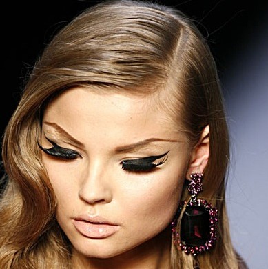 Eyeliner adhesivo