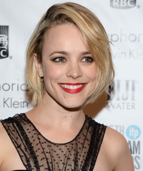 Famosas con labios finos