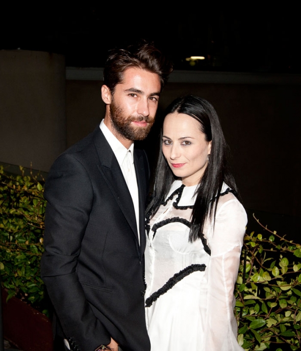 103-579889056-g-20110922024705_300693036