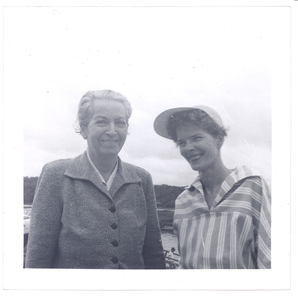 Gabriela Mistral doodle de Google