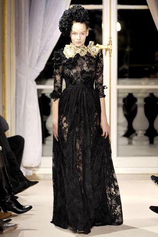 giambattista_valli___pasarela_161588971_320x480