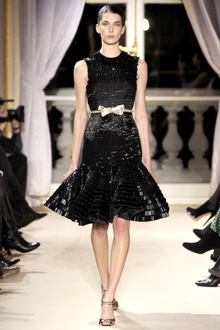 giambattista_valli___pasarela_288137560_320x480