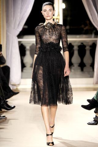 giambattista_valli___pasarela_658324470_320x480
