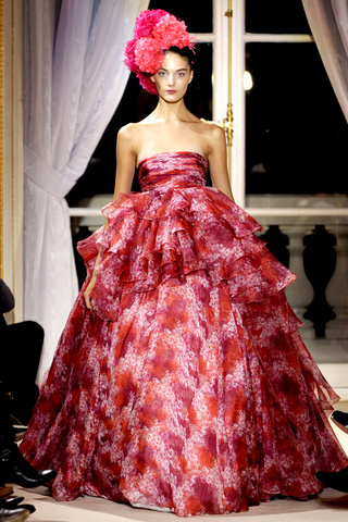 giambattista_valli___pasarela_767267184_320x480
