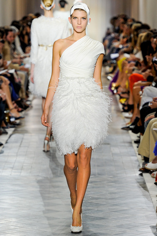 giambattista_valli___pasarela_507289277_320x480