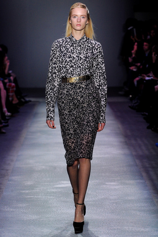 giambattista_valli___pasarela_933275580_320x480