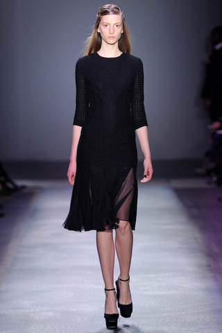giambattista_valli___pasarela_981220374_320x480
