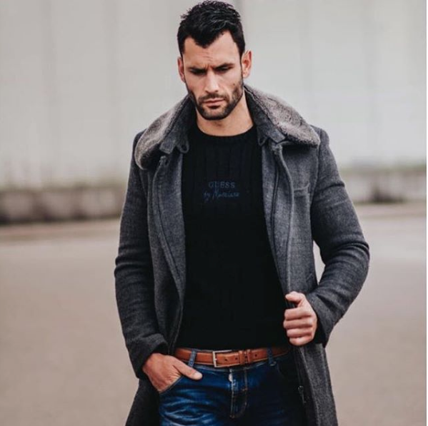 El Guardia Civil de Twitter ahora es modelo