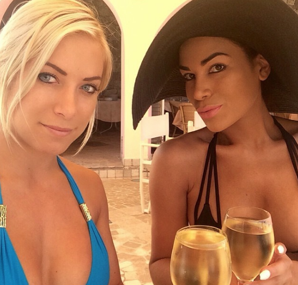 Hermanas se operan desde los 10 años