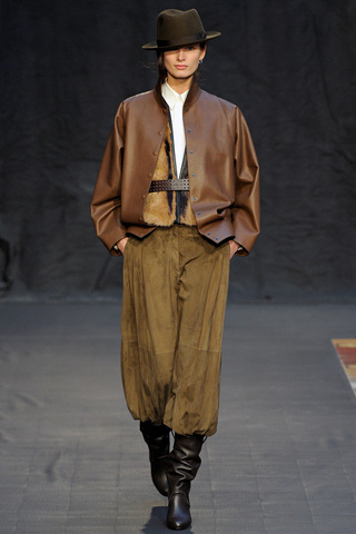 herm__s___pasarela_50749279_320x480