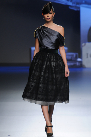 ion_fiz___pasarela_363535212_320x480