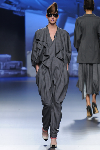 ion_fiz___pasarela_613406765_320x480