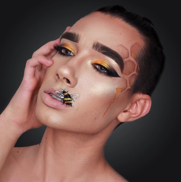 James Charles, primer chico imagen de una marca de maquillaje