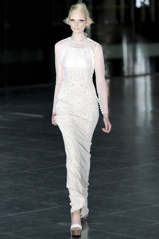 jonathan-saunders-15