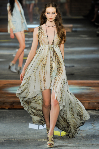 just_cavalli___pasarela_397892090_320x480