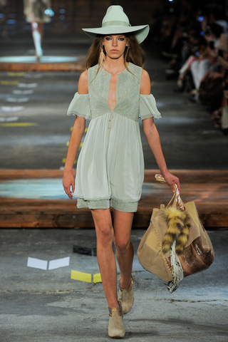 just_cavalli___pasarela_563071713_320x480