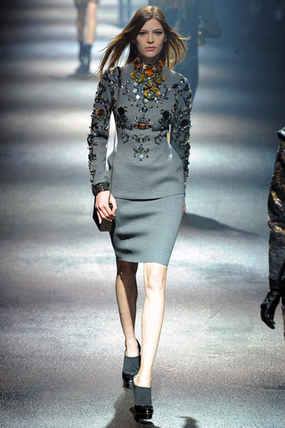 lanvin___pasarela_895087308_320x480