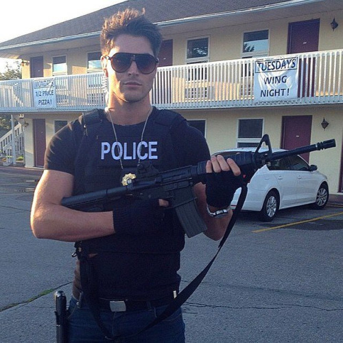 Los policias mas guapos y sexis 